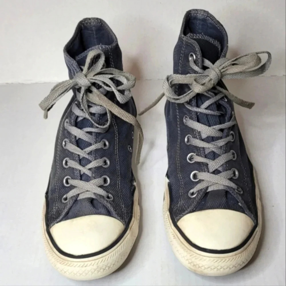 Converse High-Top Sneakers in Navy and Gray